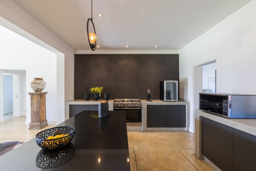 8 Bedroom Property for Sale in Airport Western Cape